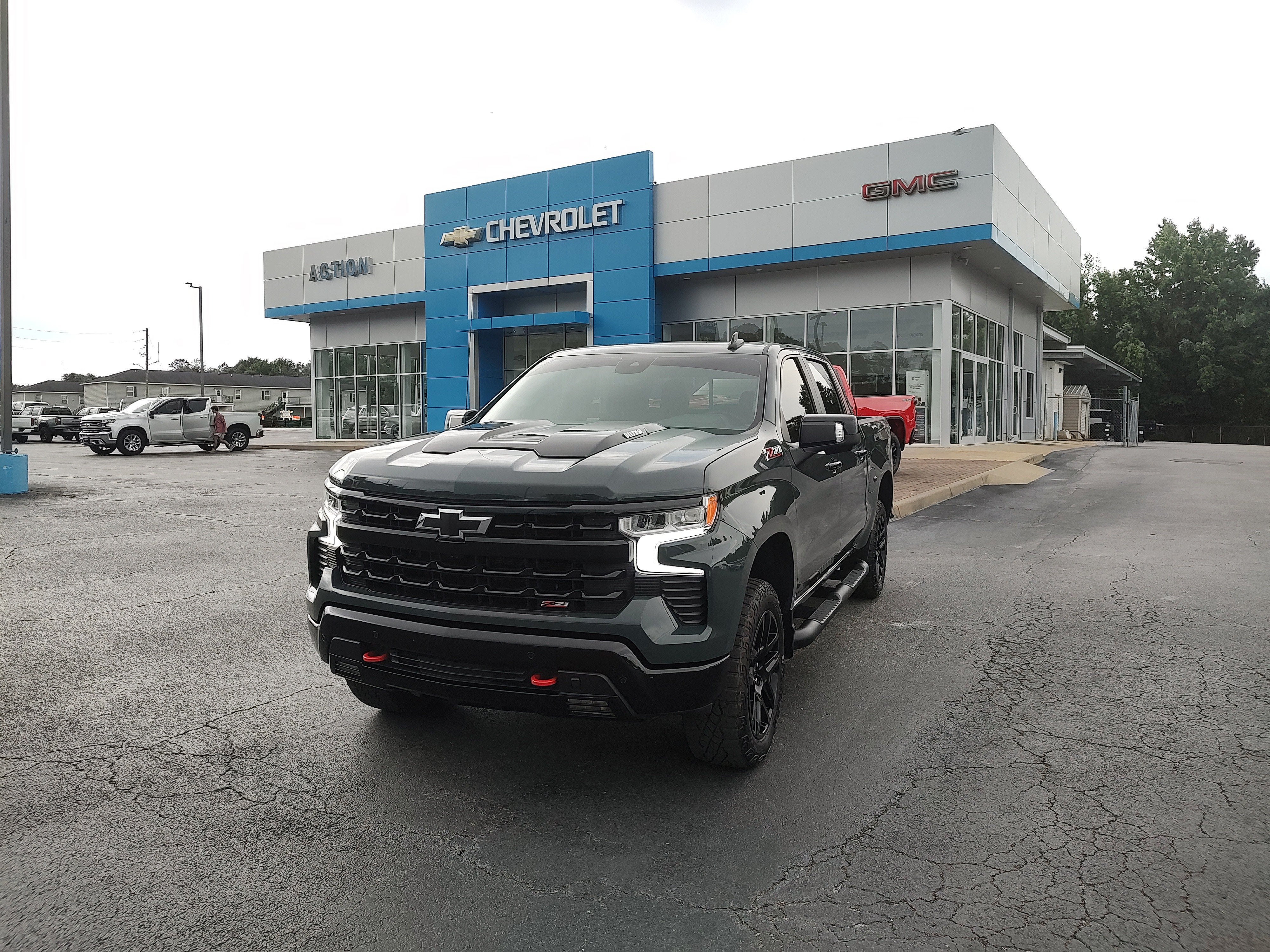 2025 Chevrolet Silverado 1500 LT Trail Boss in Cypress Gray — front three-quarter view