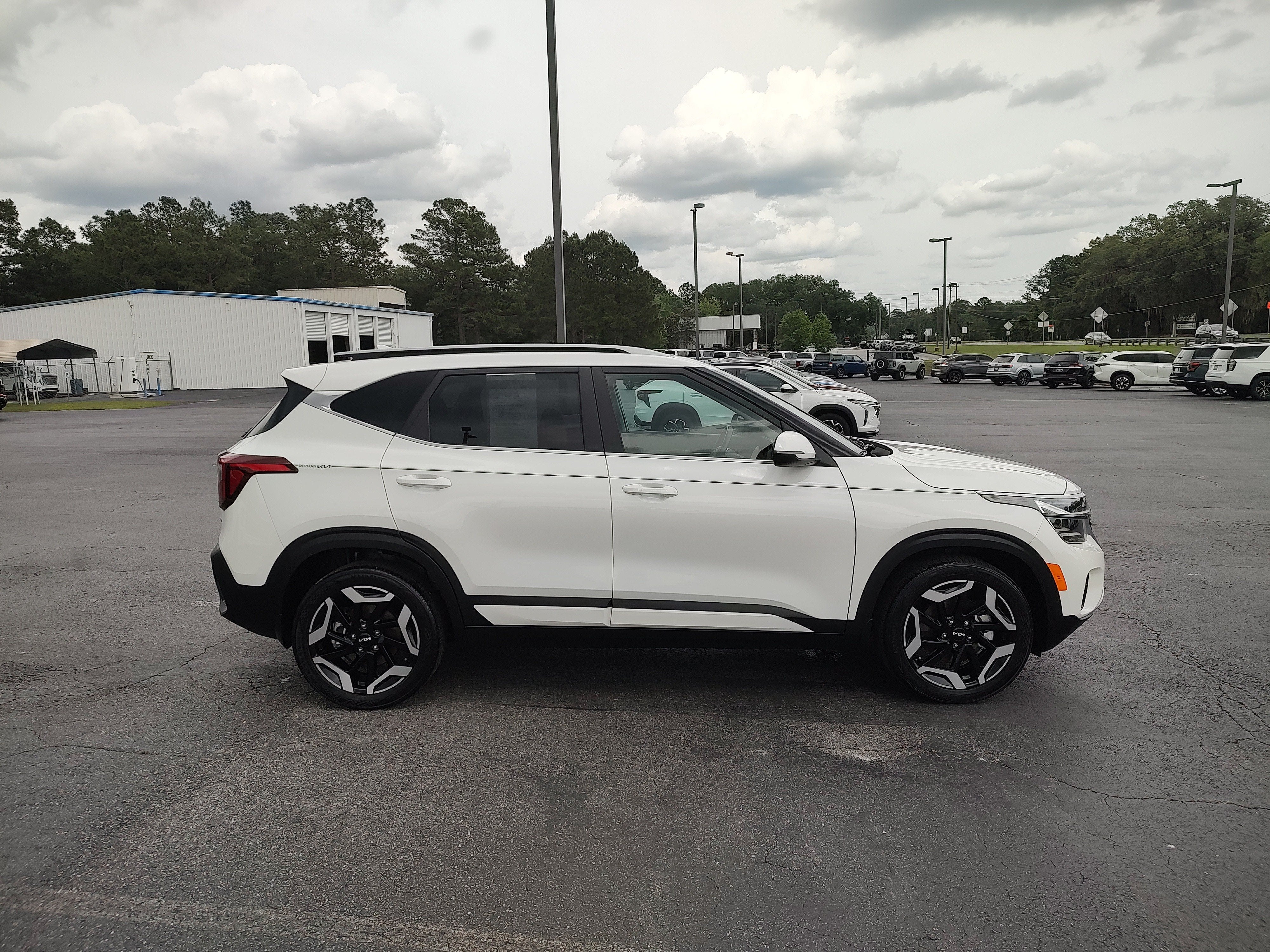 2024 Kia Seltos — interior view